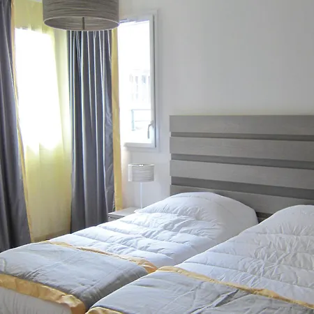 Lagrange Les Patios Eugenie Aparthotel