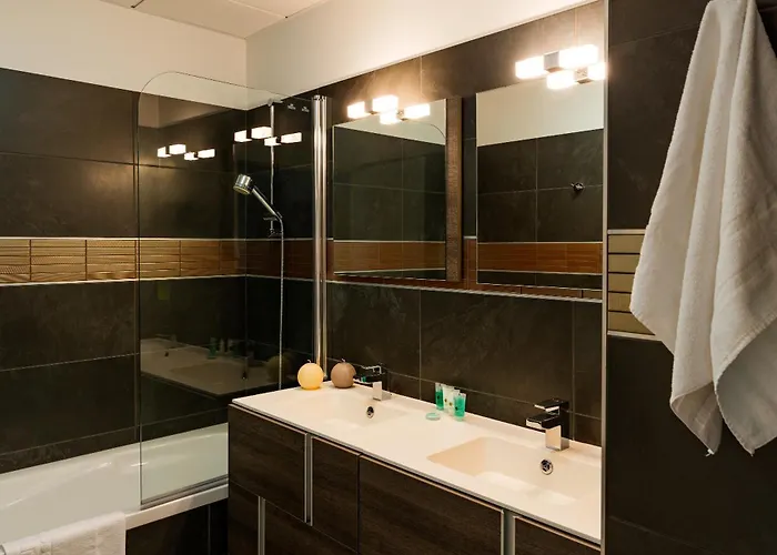 Lagrange Les Patios Eugenie 4*