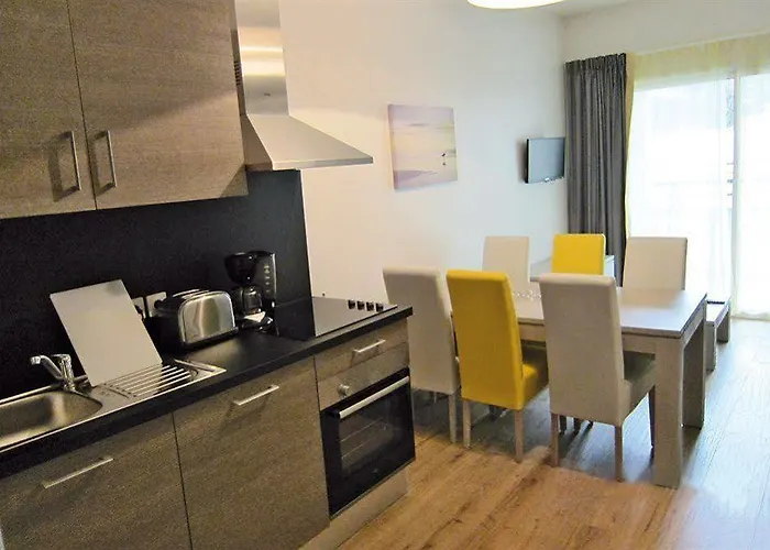 Lagrange Les Patios Eugenie 4* ביאריץ