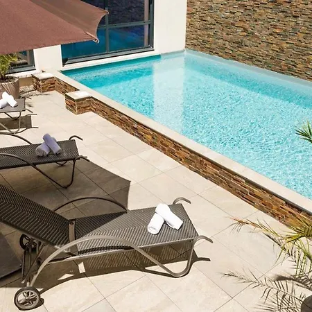 Lagrange Les Patios Eugenie Hotel apartamentowy 4*