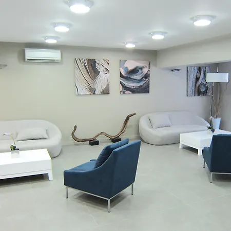 Hotel apartamentowy Lagrange Les Patios Eugenie Biarritz