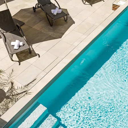 Hotel apartamentowy Lagrange Les Patios Eugenie Biarritz