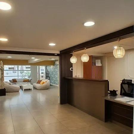 Apart-hotel Lagrange Les Patios Eugenie 4*