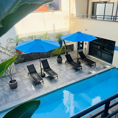 Apart-hotel Lagrange Les Patios Eugenie 4*
