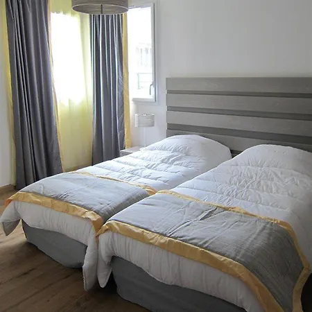 Hotel apartamentowy Lagrange Les Patios Eugenie 4*
