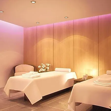 Lagrange Les Patios Eugenie 4*