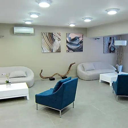 Lagrange Les Patios Eugenie 4* Biarritz