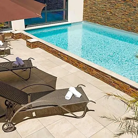 Lagrange Les Patios Eugenie Hotel apartamentowy Biarritz