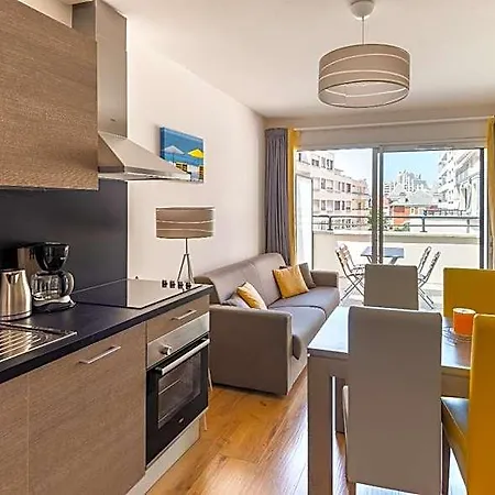 Lagrange Les Patios Eugenie 4* Biarritz