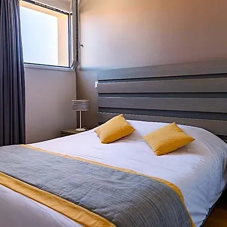 Lagrange Les Patios Eugenie 4*
