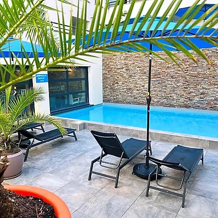 Lagrange Les Patios Eugenie 4*