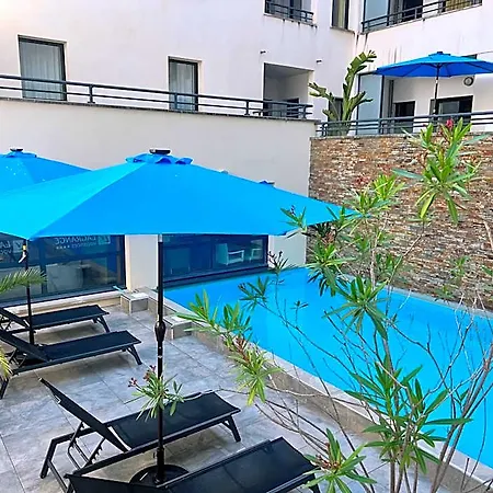 Lagrange Les Patios Eugenie Hotel apartamentowy Biarritz