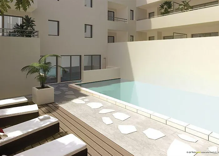 Lagrange Les Patios Eugénie Appart hôtel 4*