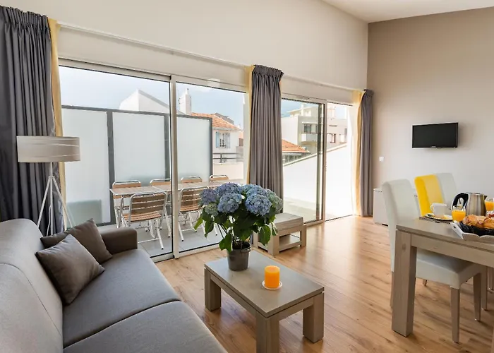 Lägenhetshotell Lagrange Les Patios Eugenie 4*